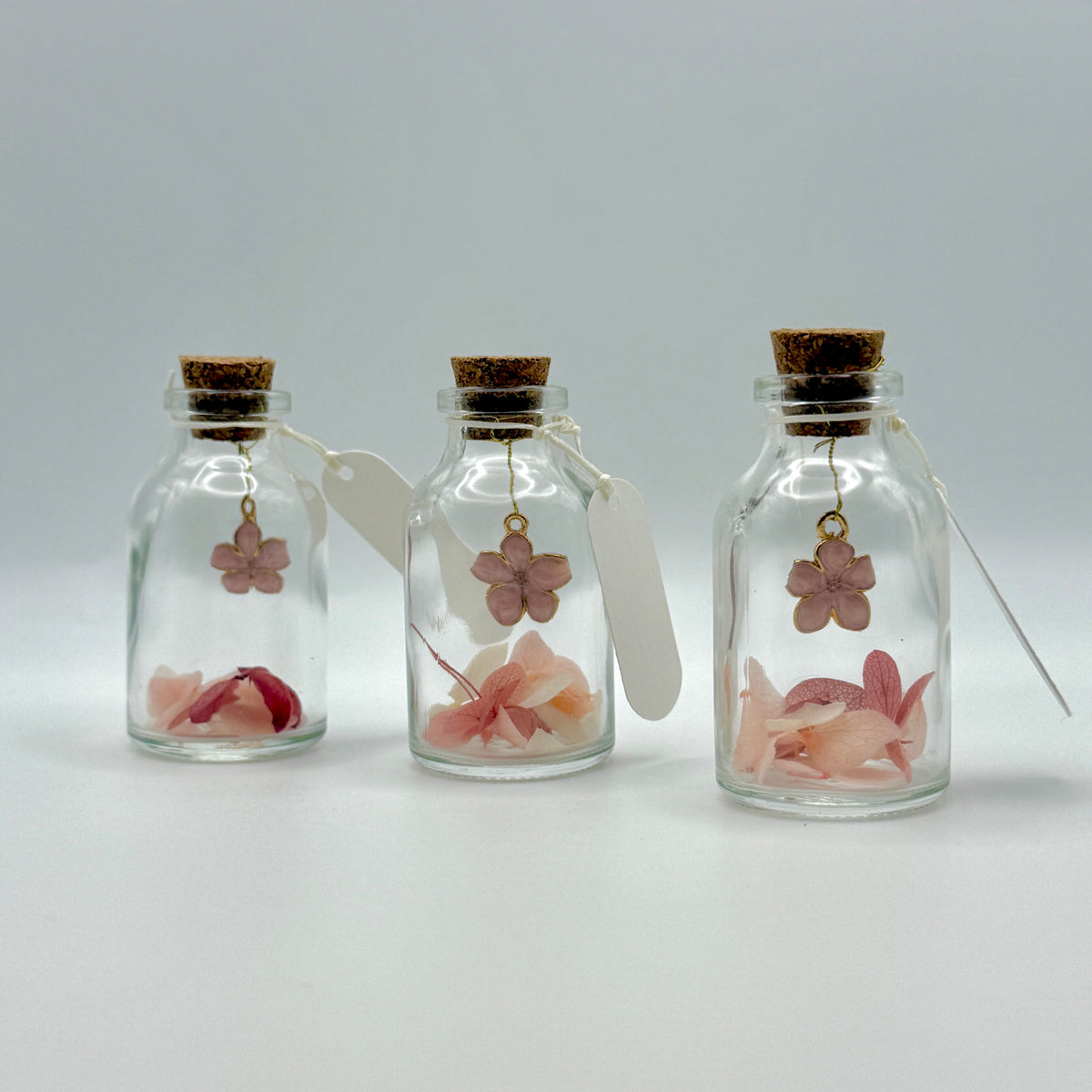 Une Petite Pensée - Flacon Fleurs et Pétales