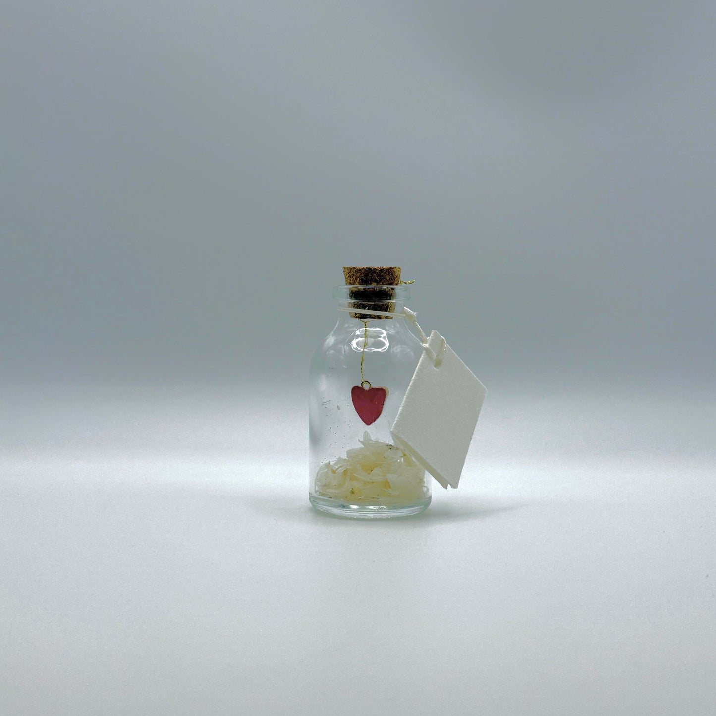 Petit flacon poétique – Cœur & pétales